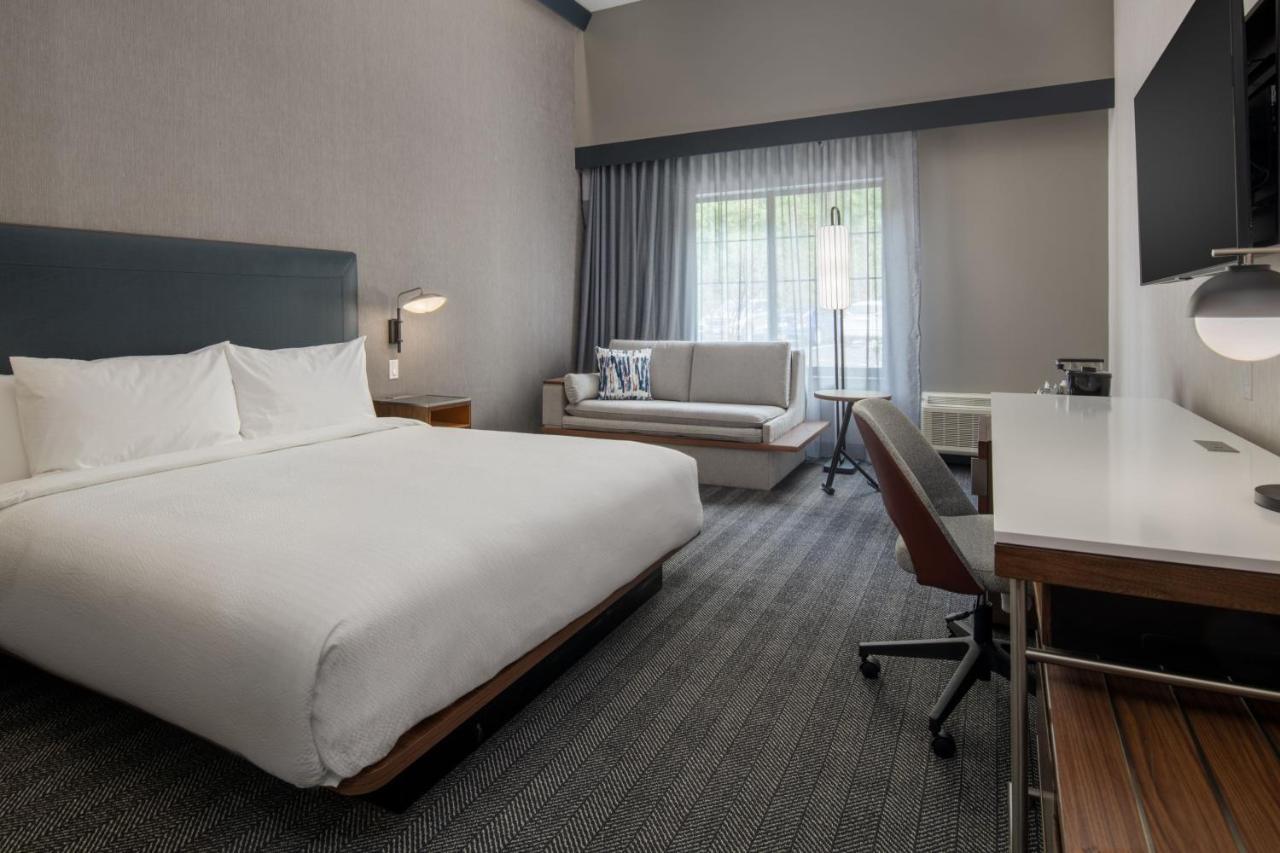 Courtyard By Marriott Olympia Otel Dış mekan fotoğraf